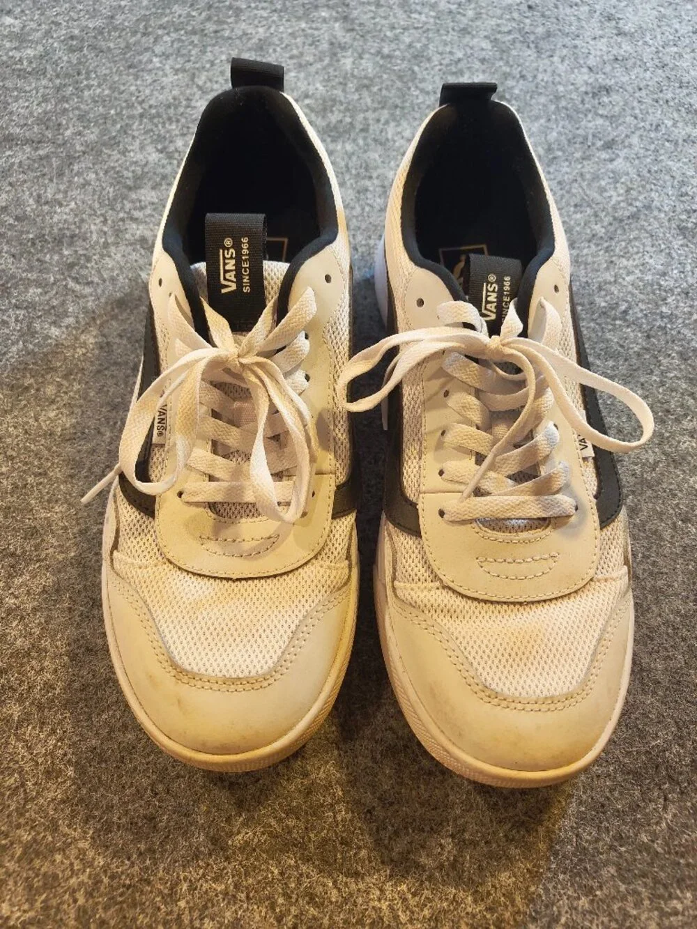 Vans UltraRange Mesh Sneakers – Men’s 11 – White/Black